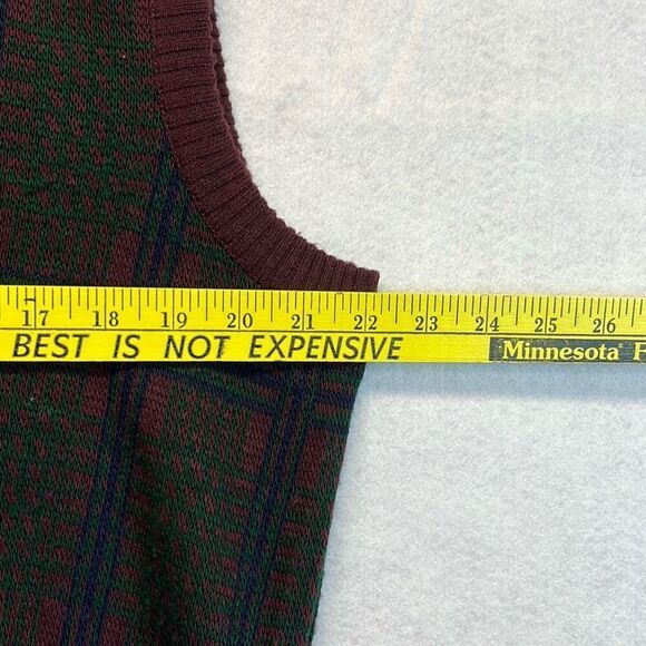 Vtg COLLECTIF Men’s Sweater Vest Wool Blend Button Front Plaid Burgundy Green L - Picture 6 of 11